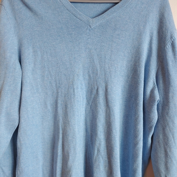 Sweater - Picture 2 of 5